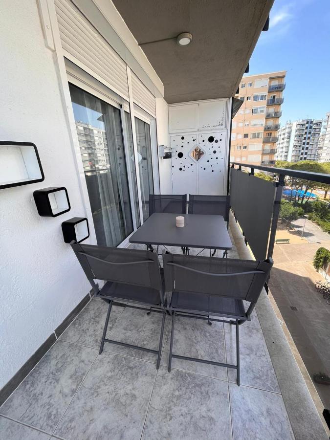 Apartamento Vacacional & Holiday Бланес Екстер'єр фото